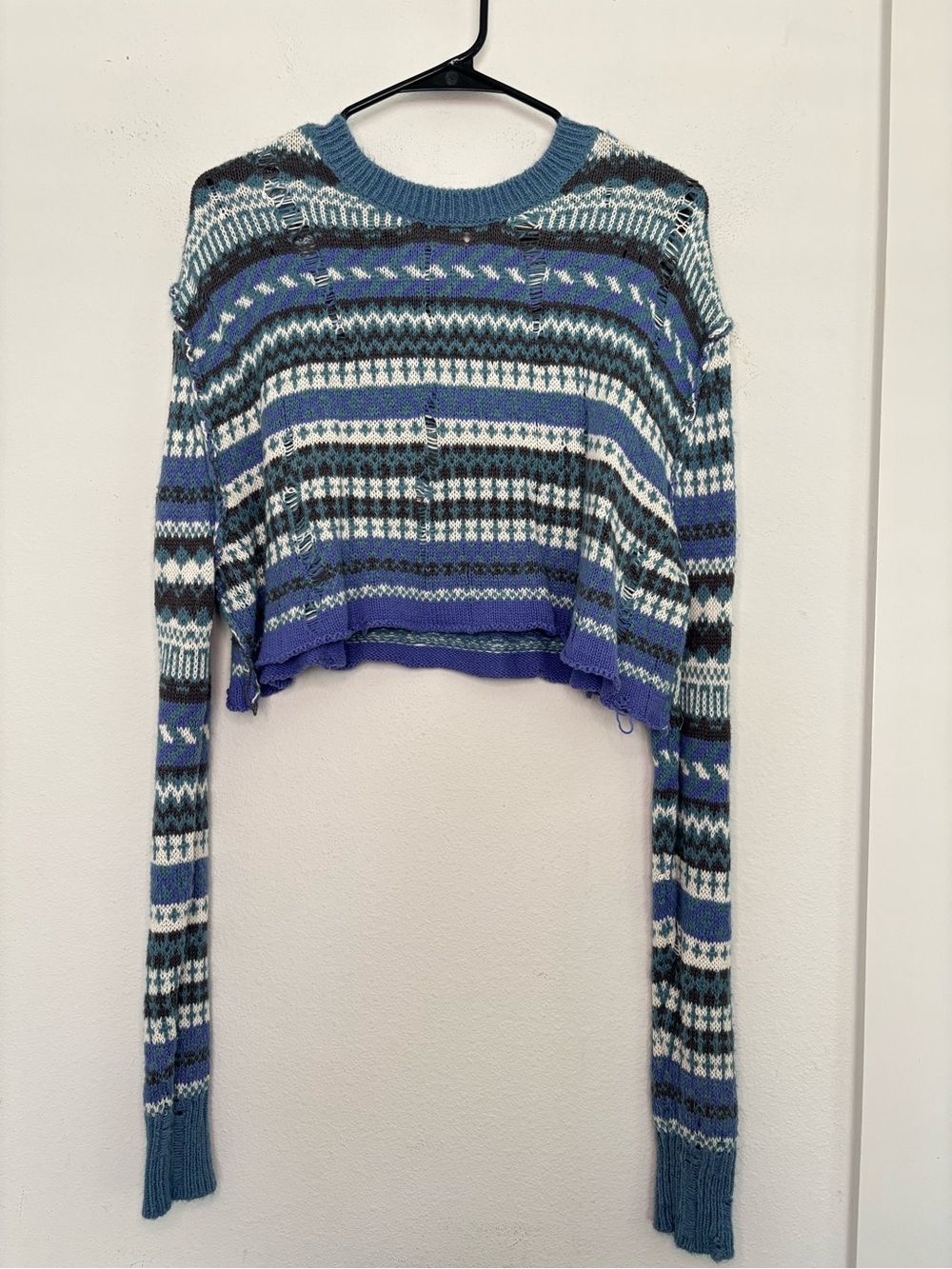 BDG DISTRESSED STRIPED DROP SHOULDER PRINTED LONG SLEEVE CROPPED SWEATER SZ S